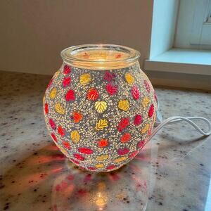 Scentsy Forever Fall Full Size Wax Tart Warmer 2021 with 2 Bulbs